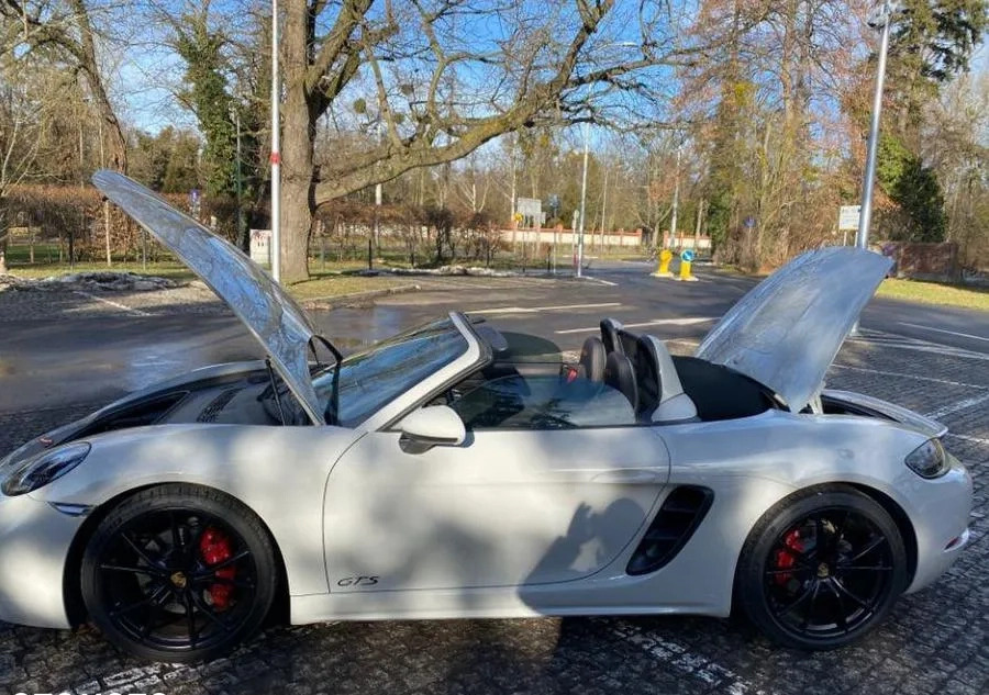 Porsche 718 Boxster cena 276500 przebieg: 60000, rok produkcji 2018 z Bydgoszcz małe 352